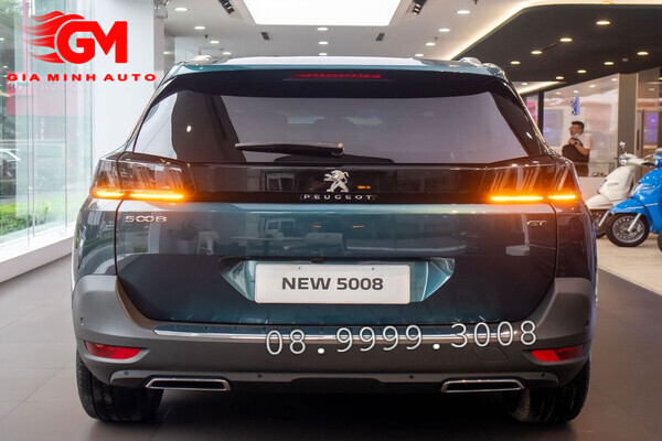 Chữ Peugeot trang trí đuôi xe