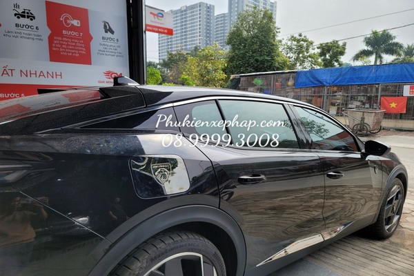 Nẹp cong kính inox peugeot 408 new