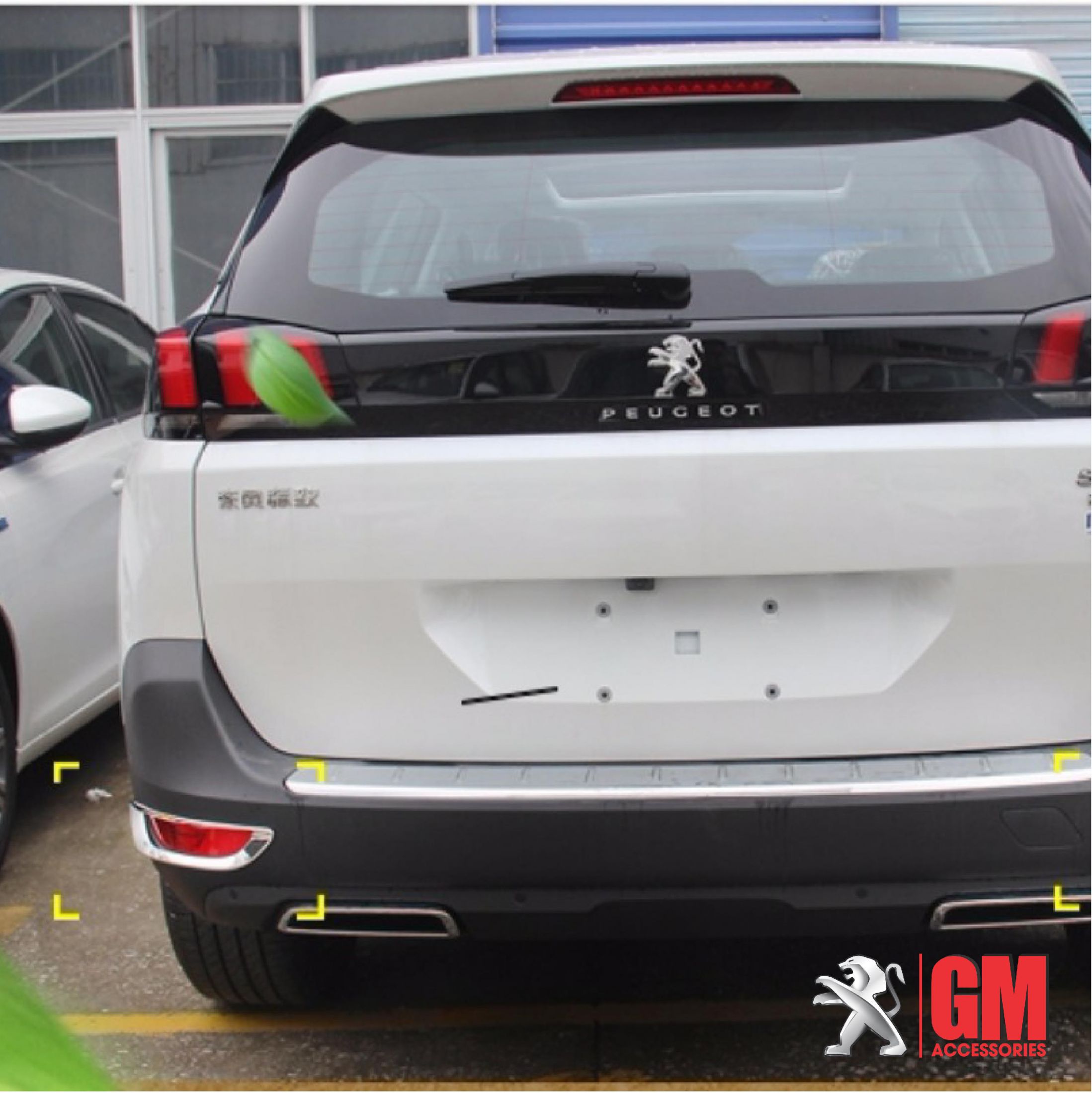 Nẹp viền đèn cản sau Peugeot 5008, ốp crom đèn cản 5008